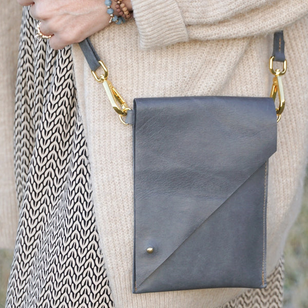 The Wayfarer Leather Bag